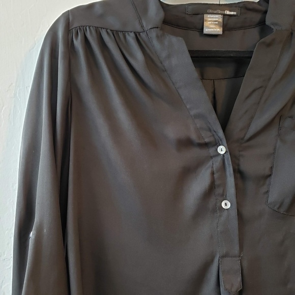 Black Top - Picture 5 of 5